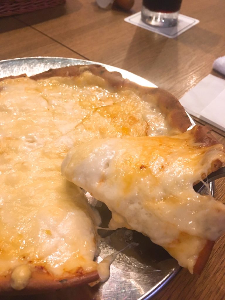 チーズとホワイトソース