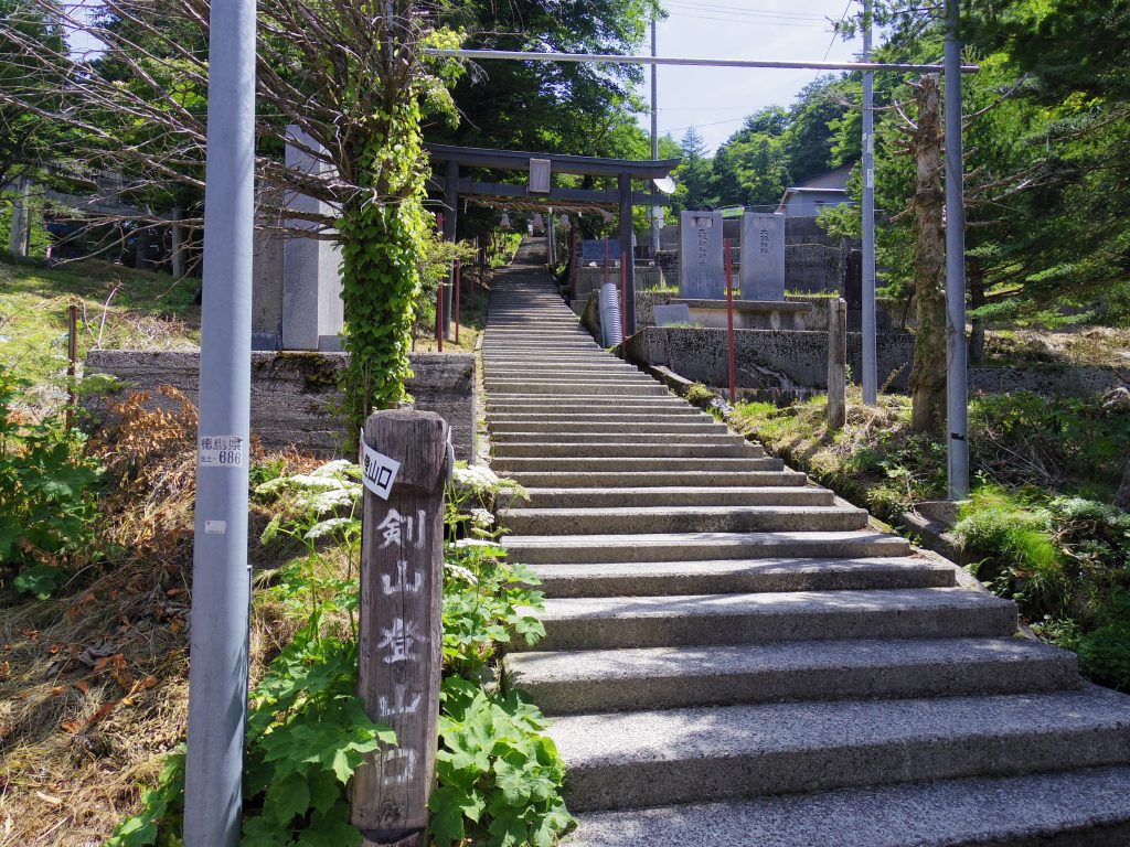 剣山登山口