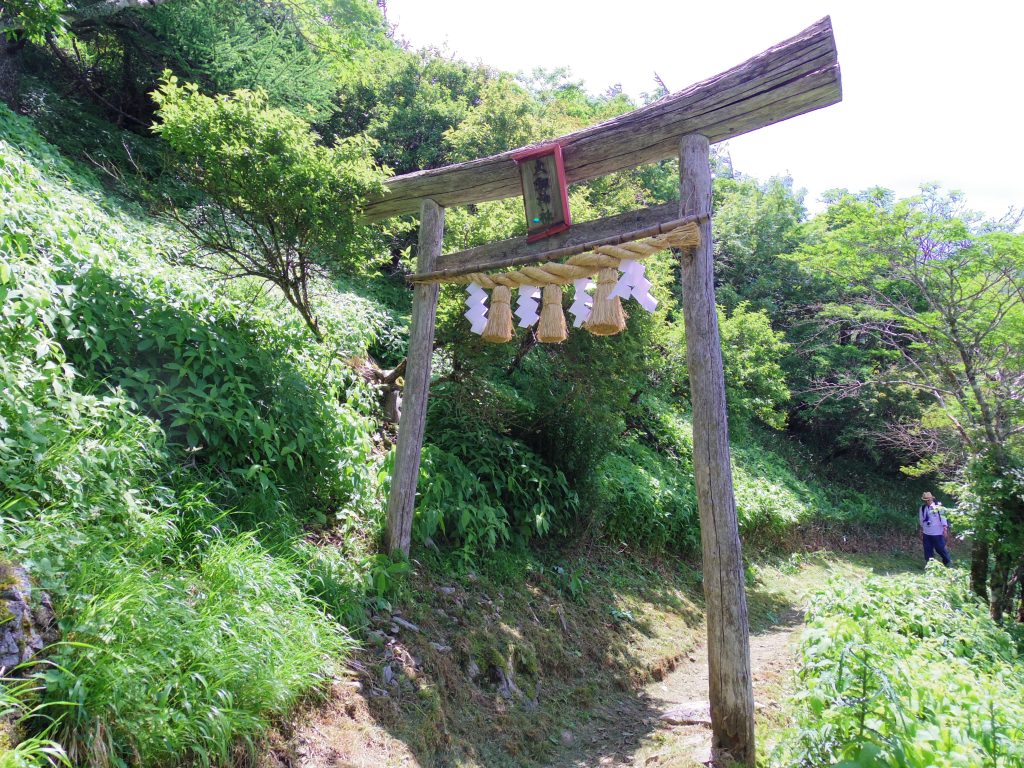 鳥居