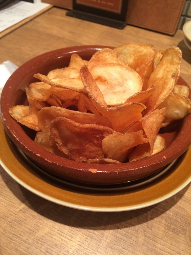 厚切りポテトチップス