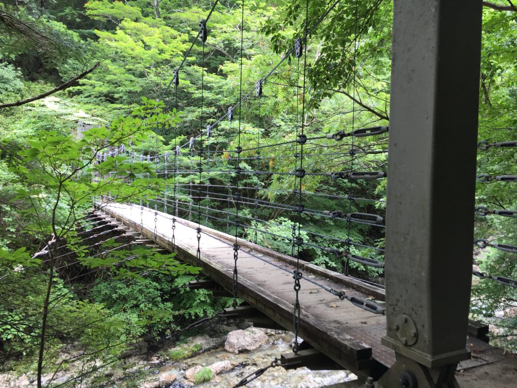 シオカラ谷の吊橋