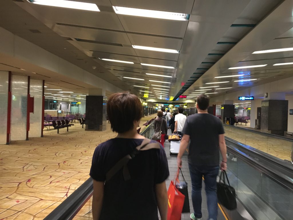 チャンギ空港到着