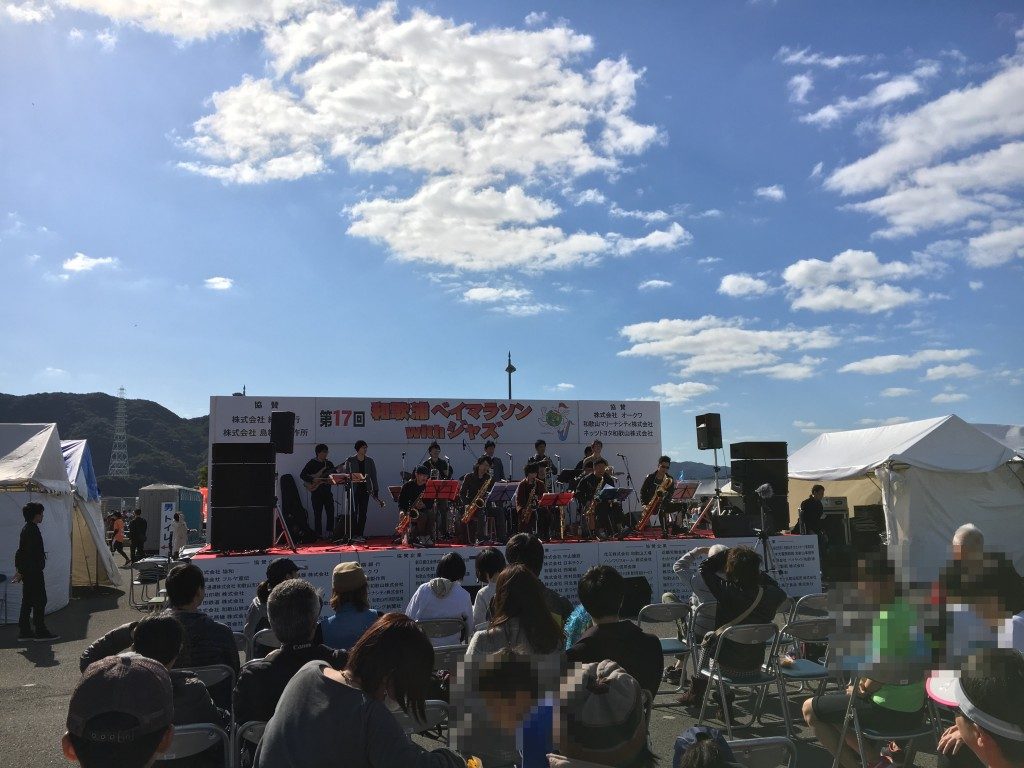 ジャズの生演奏
