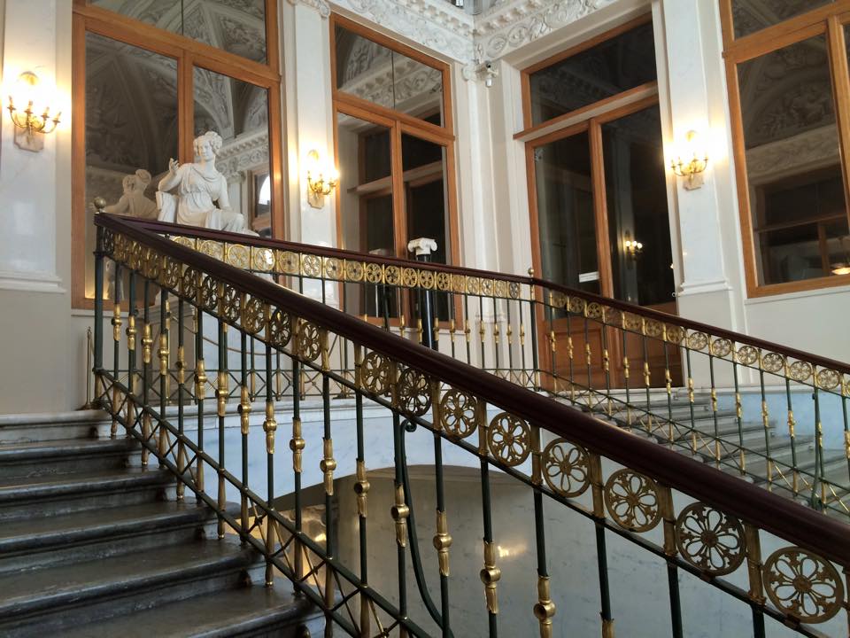 階段と廊下