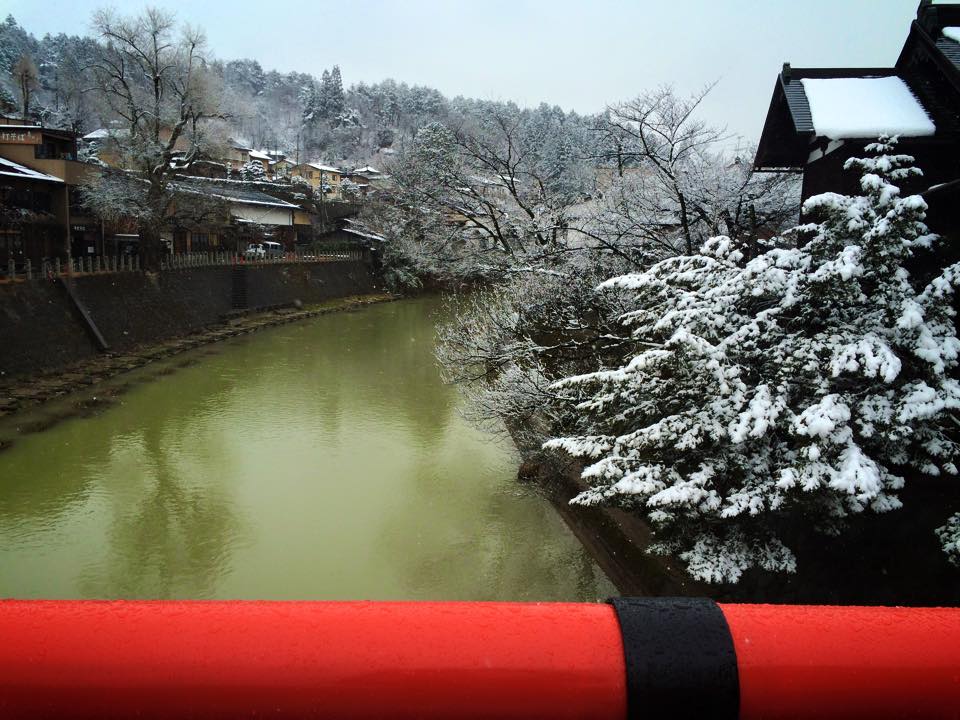 中橋から宮川を望む