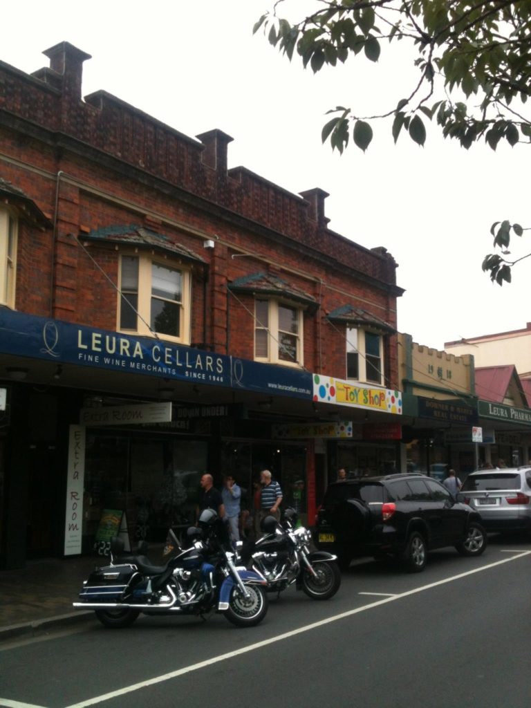 LEURA