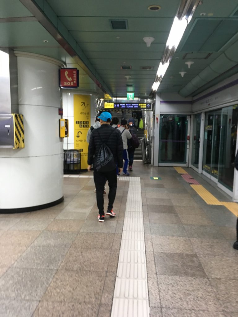 駅到着
