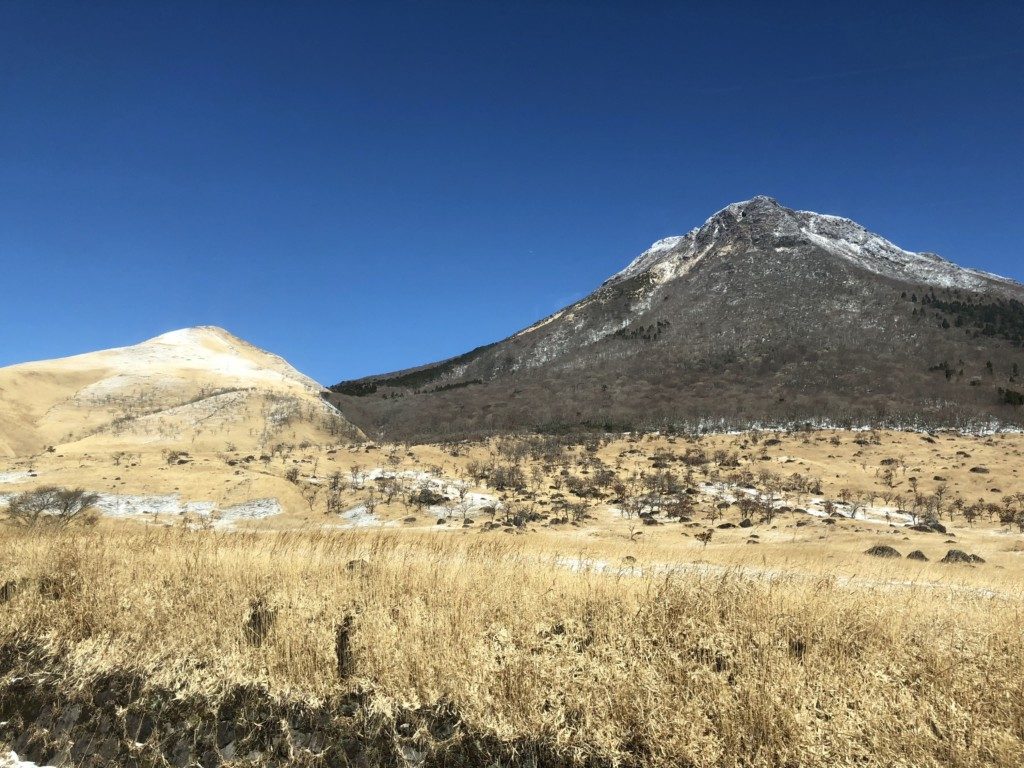 登山口から由布岳