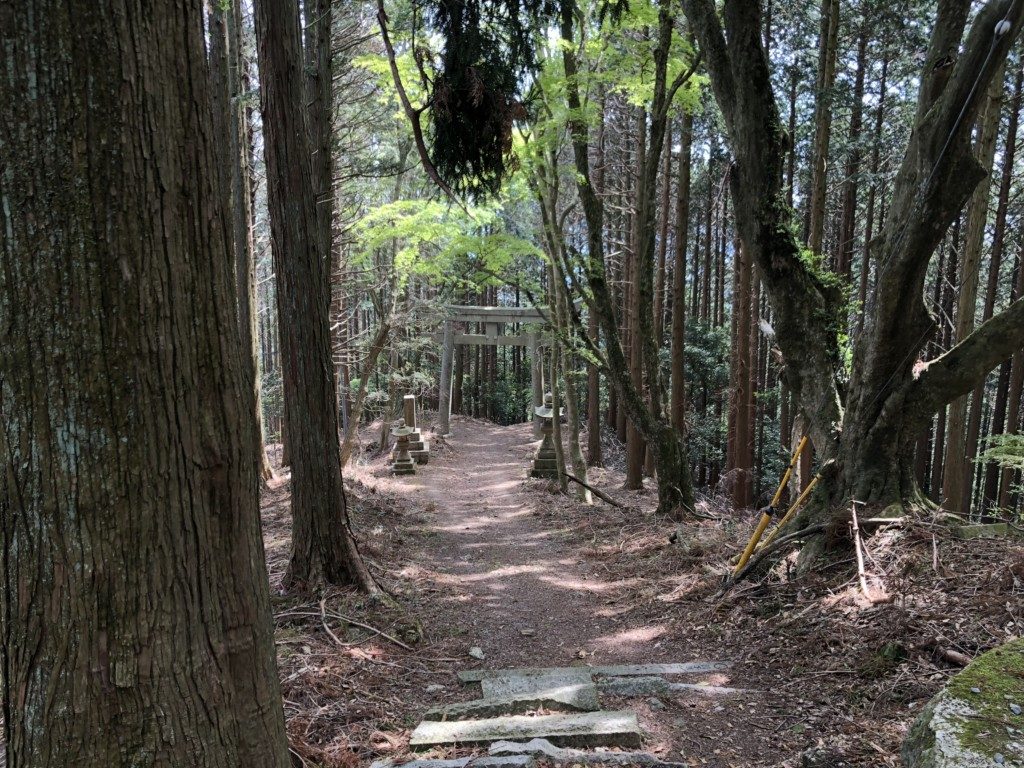 鳥居