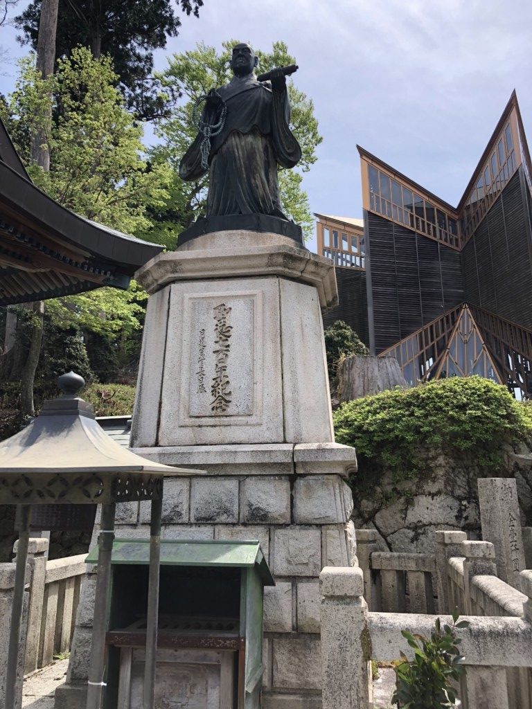 銅像