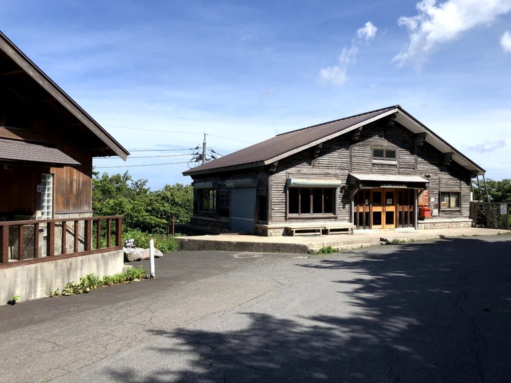 大山下山駐車場