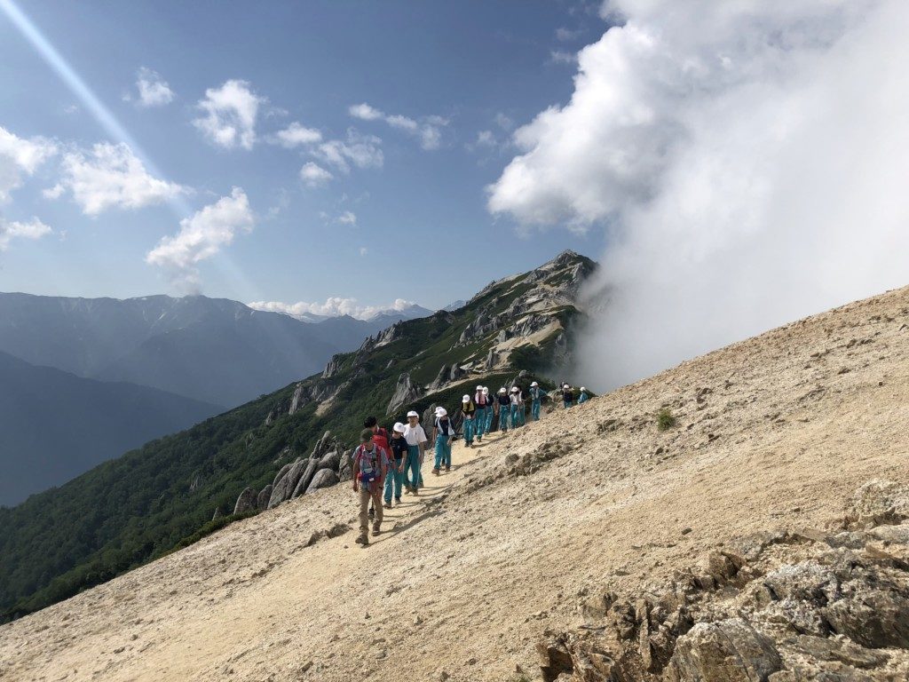 学校登山