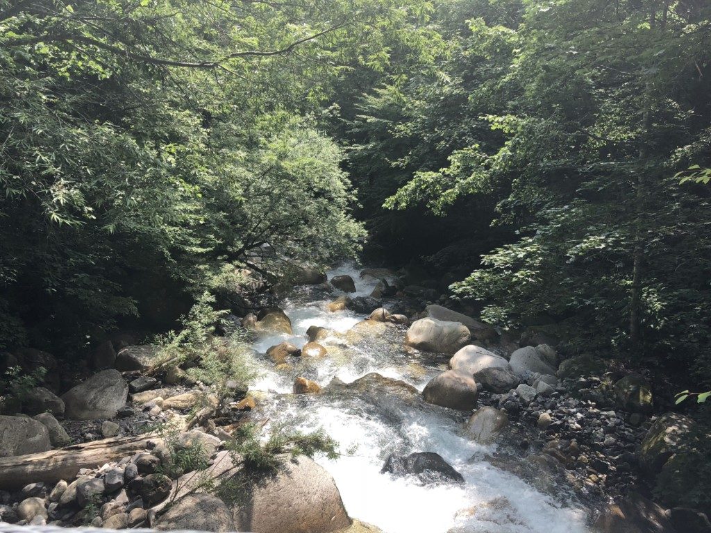 川