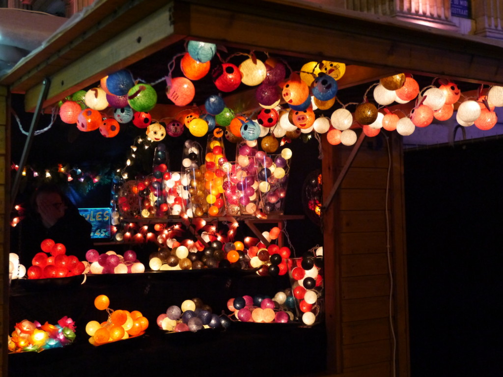 世界一美しい広場と言われるグランプラスと本場のクリスマスマーケットに潜入 首都ブリュッセル編 旅blog