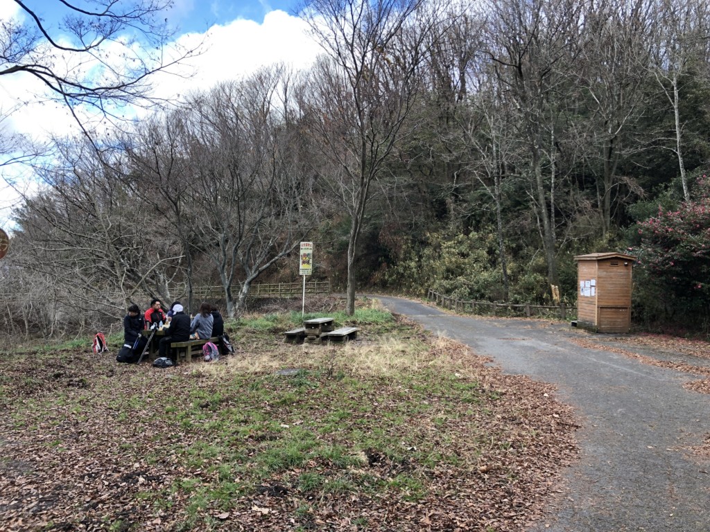 尾根