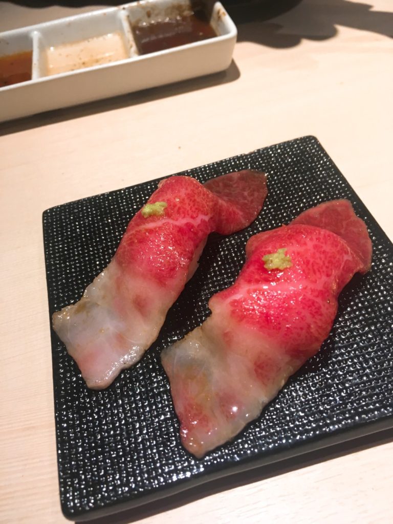 牛トロにぎり