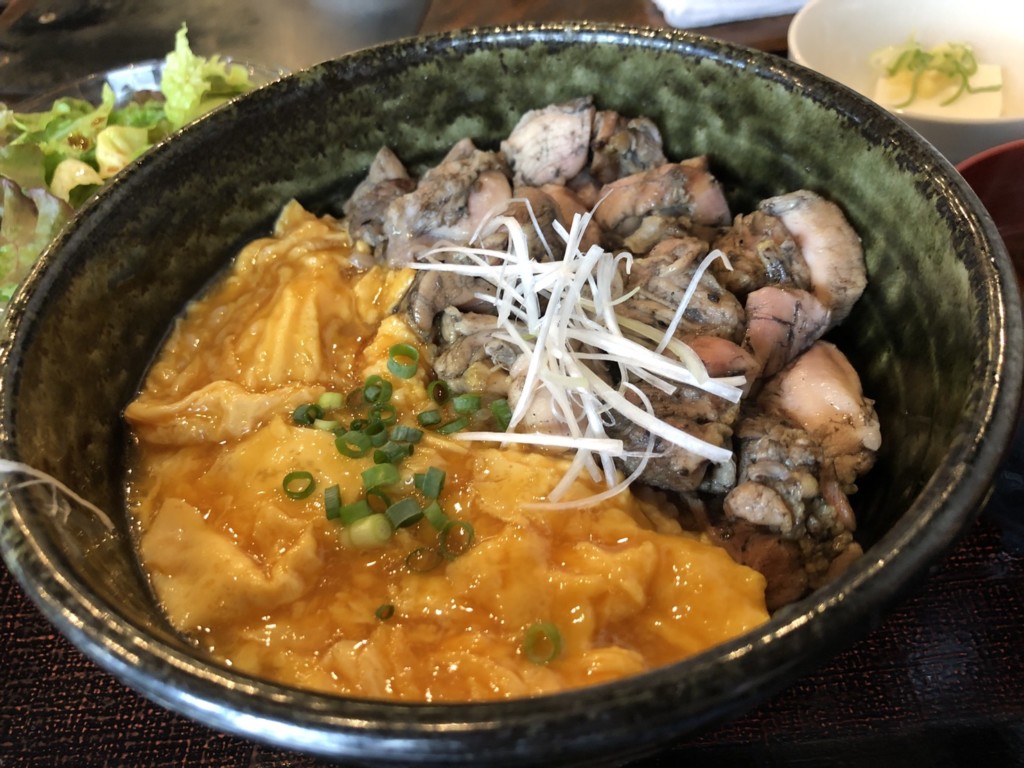 元祖炭火焼親子丼アップ