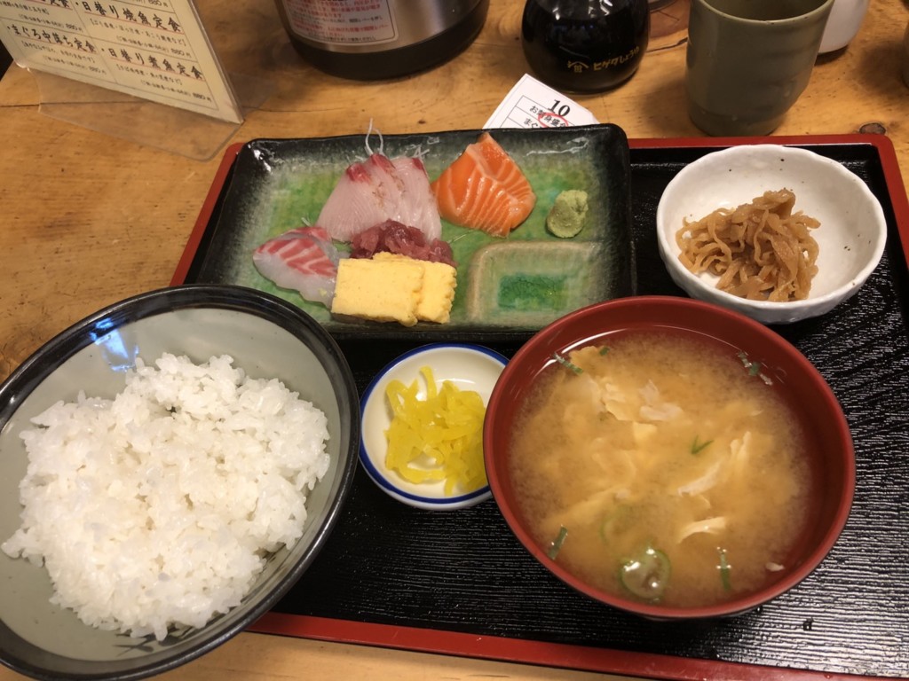 お刺身定食