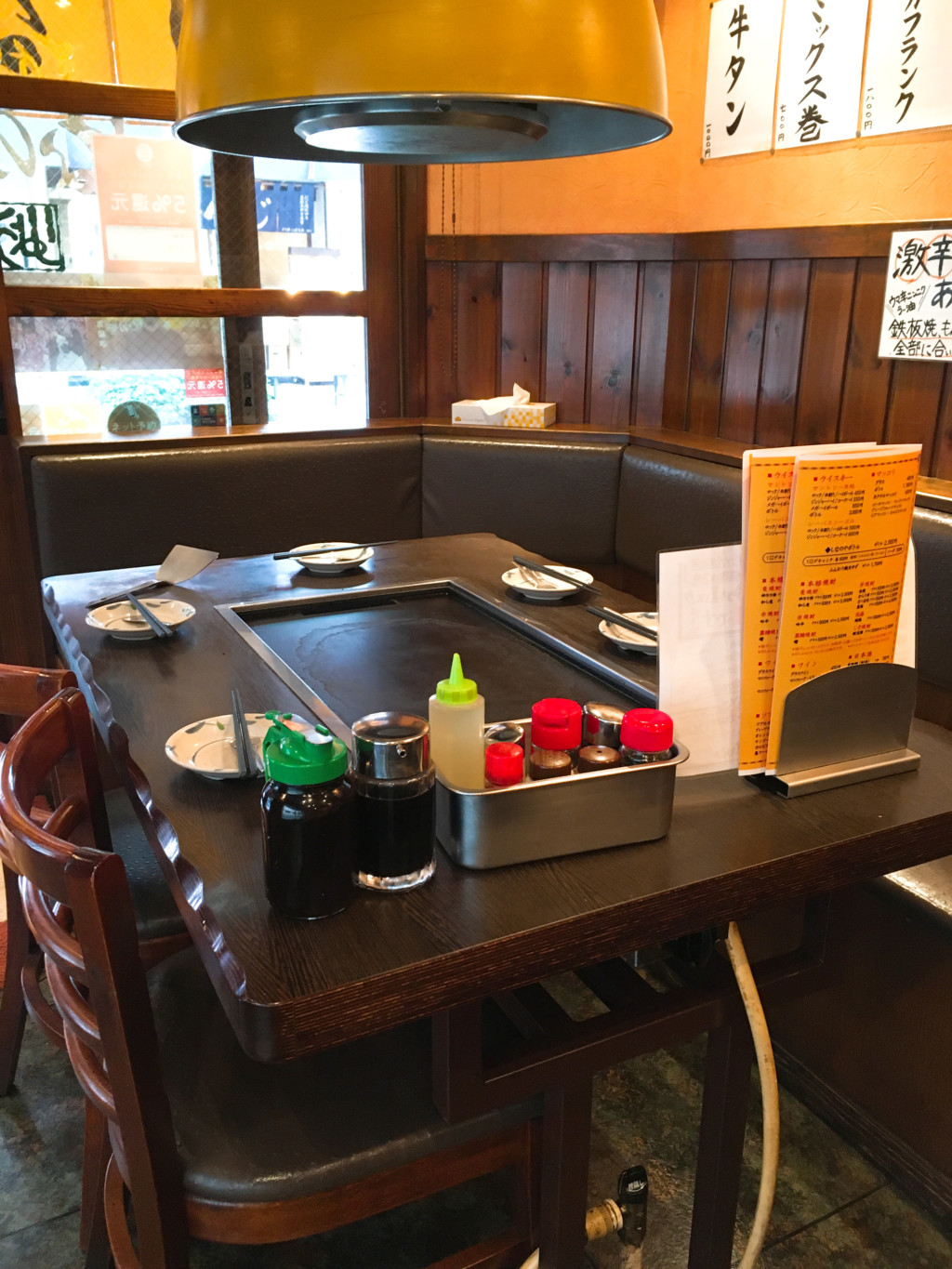 しなのやテーブル席