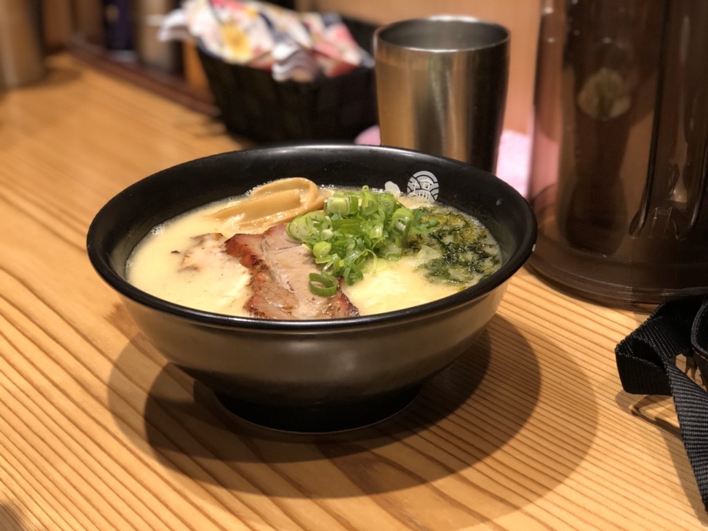 白湯塩ラーメン
