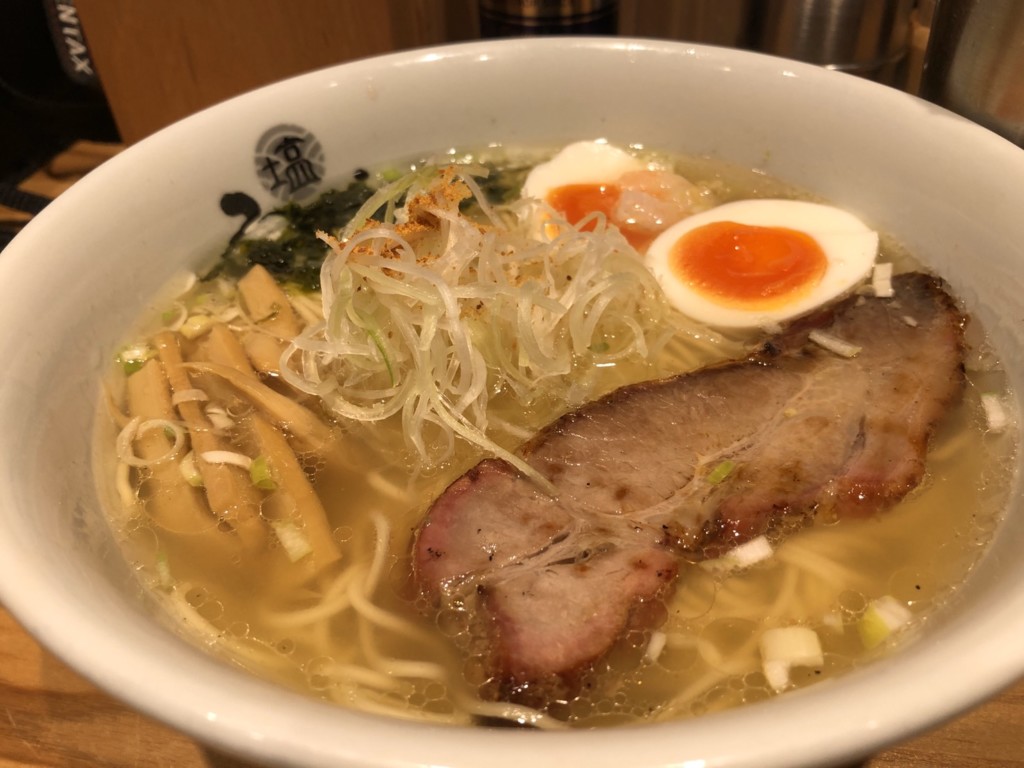 塩玉ラーメンアップ